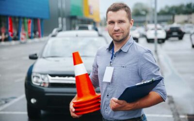 Cómo encontrar el mejor profesor de prácticas de coche