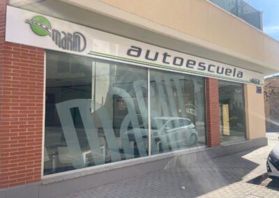 fachada de la autoescuela
